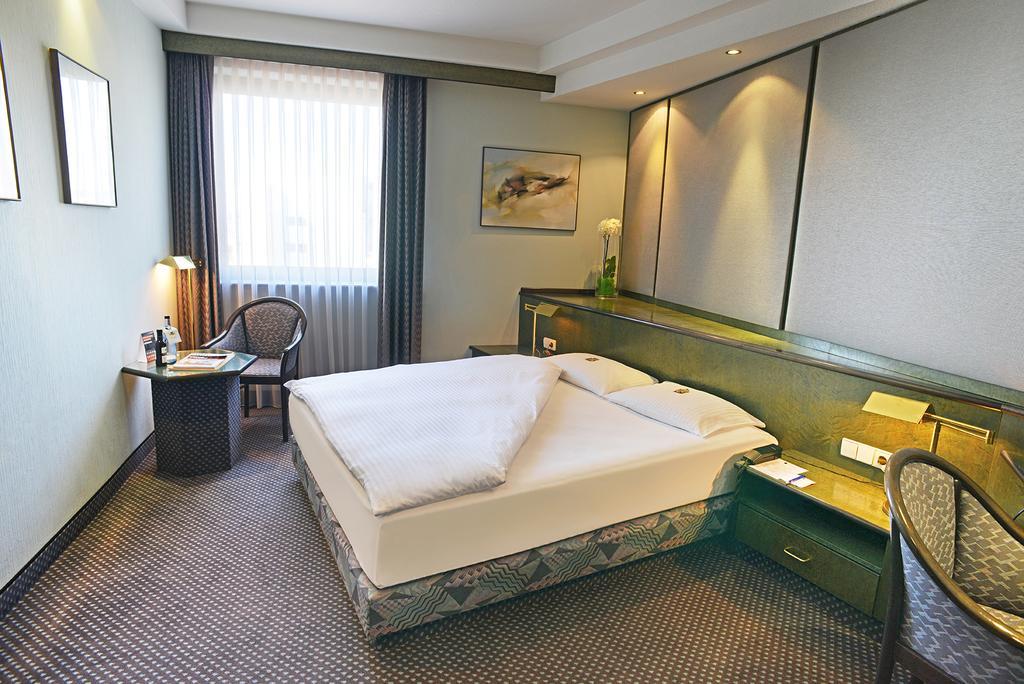 Messehotel Europe Stuttgart Extérieur photo
